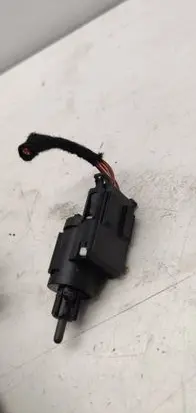 Audi A4 S4 B7 8E 8H Brake pedal sensor switch 3B0945511C