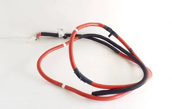 Maserati Levante Positive cable (battery) 670032363