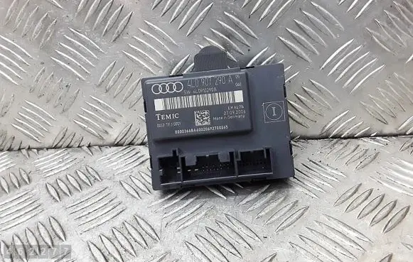 Audi Q7 4L Engine control unit/module 4l0907290a