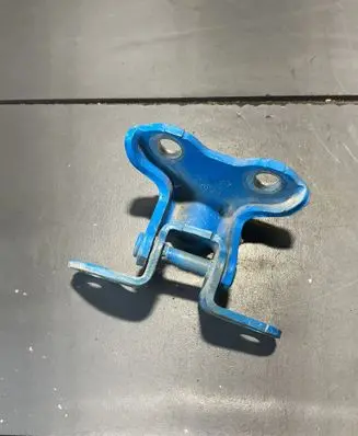 Toyota Aygo AB40 Rear door lower hinge