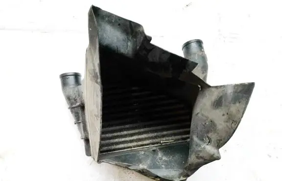 Volkswagen PASSAT B5 Intercooler radiator 058145805a