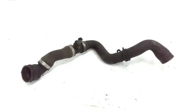 Volkswagen Touareg II Engine coolant pipe/hose 7P6122051G 7L8121115