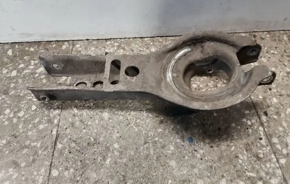 Volvo V70 Rear upper control arm/wishbone