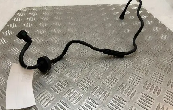 Peugeot 5008 II Engine coolant pipe/hose