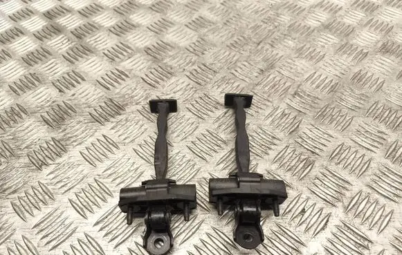 Opel Astra K Rear door check strap stopper