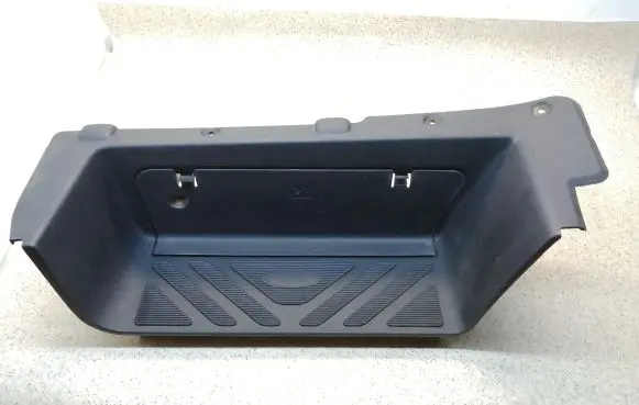 Front sill trim cover