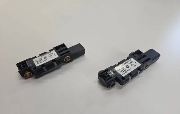 Audi A4 S4 B6 8E 8H Airbag deployment crash/impact sensor 8E0959643A 023180GEJNXX 023180HXUHMI