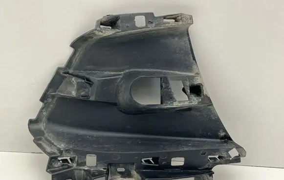 Renault Captur II Front bumper mounting bracket 628108507R