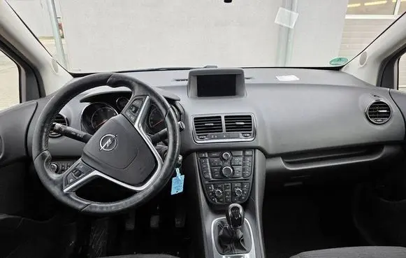 Opel Meriva B Dashboard 
