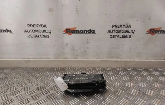 Volkswagen PASSAT B4 ABS control unit/module 1H0907379D