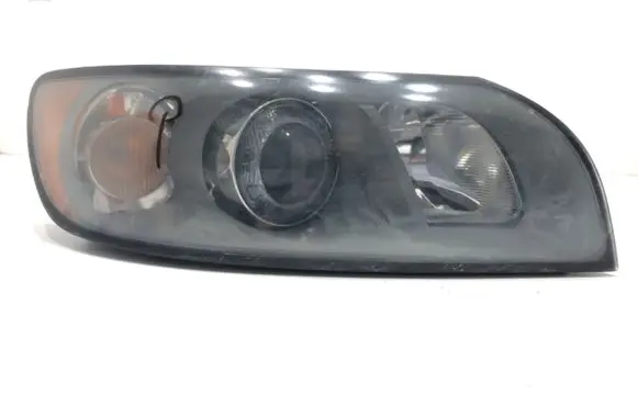 Volvo V50 Headlight/headlamp 30698890