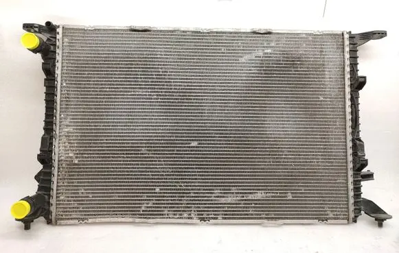 Audi A4 S4 B8 8K Coolant radiator