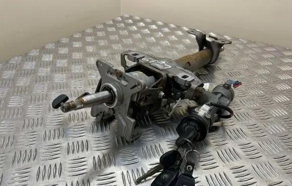 Steering wheel axle set