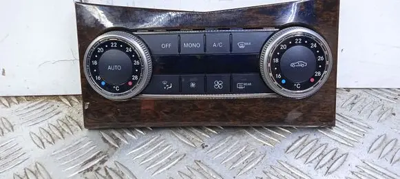 Mercedes-Benz C AMG W204 Climate control unit A2048309885