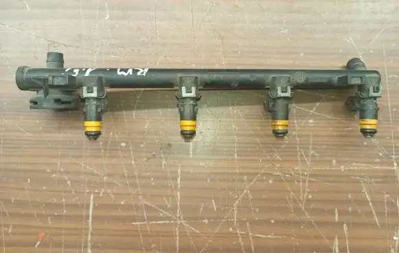Renault Kangoo I Fuel injector h029611