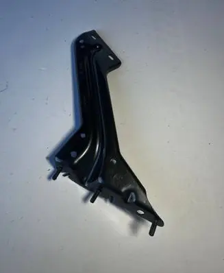 Audi Q5 SQ5 Fender mounting bracket 8R0821135