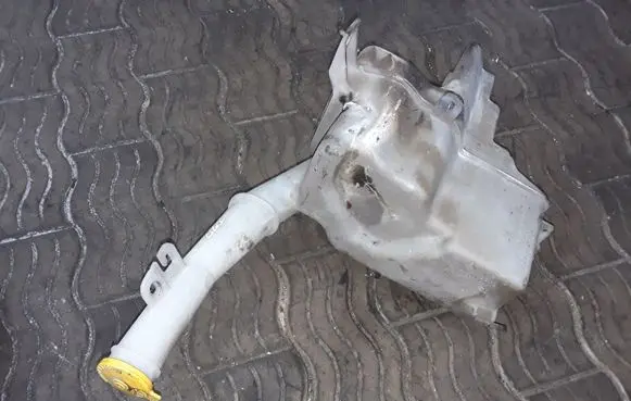 Mazda CX-9 Windshield washer fluid reservoir/tank EG2267480 K0036