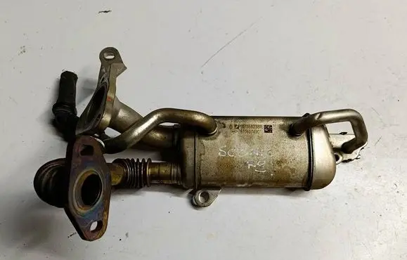 Renault Scenic III - Grand scenic III EGR valve cooler 147358238R 51060749C
