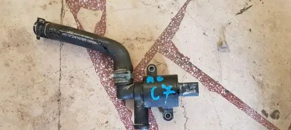 Audi A6 C7 Coolant heater control valve 4H0121671D