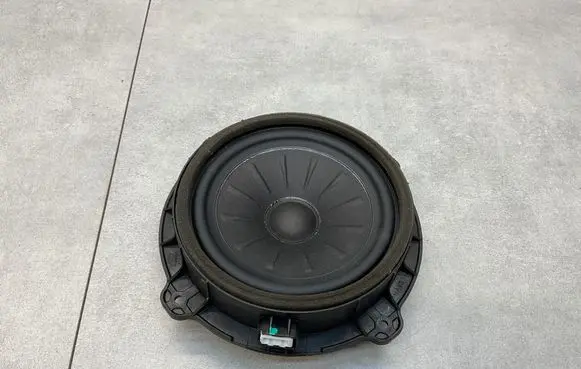 Hyundai Tucson TL Front door speaker 96330D3000