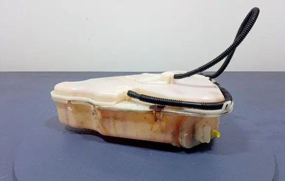 Citroen C4 I AdBlue liquid reservoir 9639233780