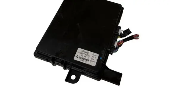 Mitsubishi Outlander Fan control module CAB501A068M 7820A426 YA25