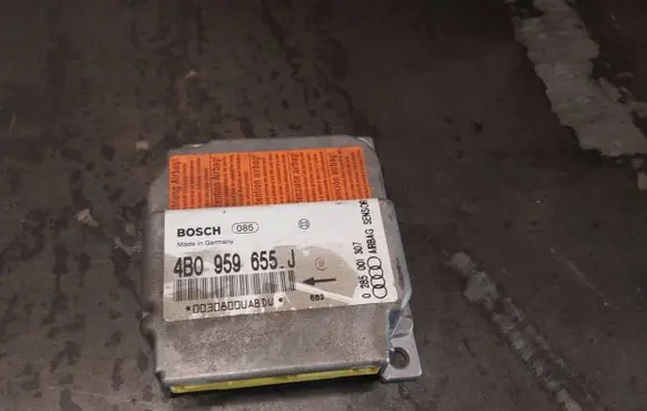 Audi A6 S6 C5 4B Airbag control unit/module 4B0959655J 0285001307