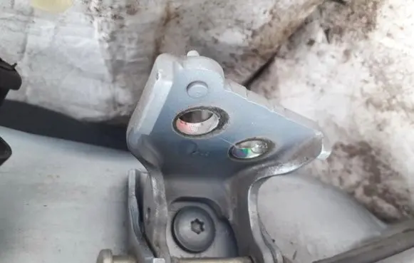 Front door upper hinge