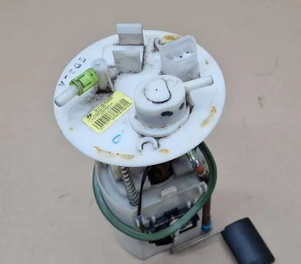 Hyundai i20 (PB PBT) In-tank fuel pump 311101J000