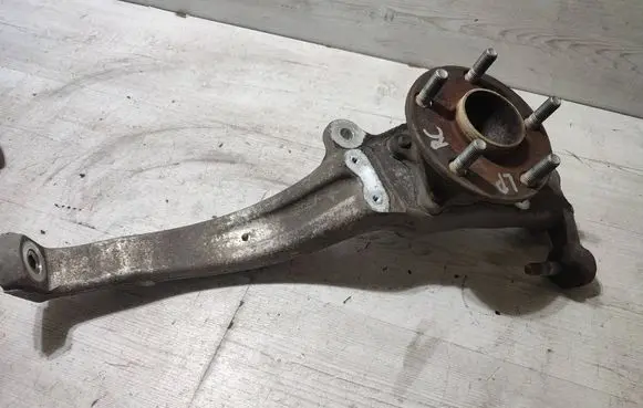 Lexus RC Front wheel hub