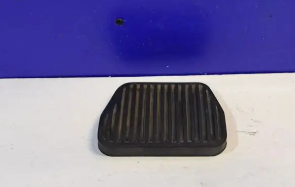 Volvo S80 Brake pedal 3516078