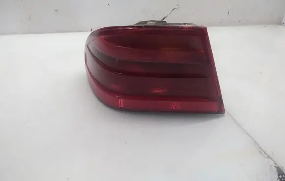 Mercedes-Benz E W210 Rear/tail lights