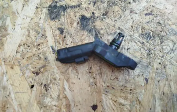 Citroen C4 I Air pressure sensor 0261230043 0603183CA4 9639381480