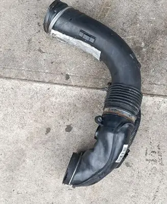 BMW 4 F32 F33 Intercooler hose/pipe 1371851238103 851238103 8512381