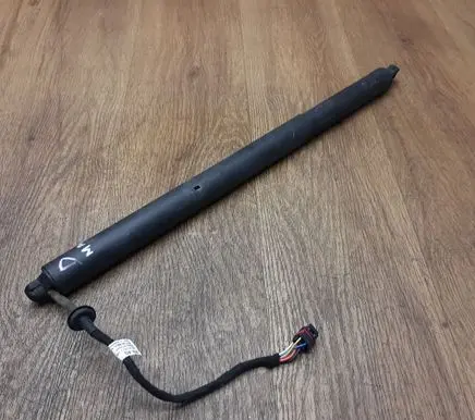 Porsche Macan (95B) Tailgate/trunk strut/damper 95B827851F