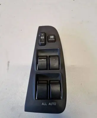 Toyota Avensis T220 Electric window control switch 8482005100 37168A324B07