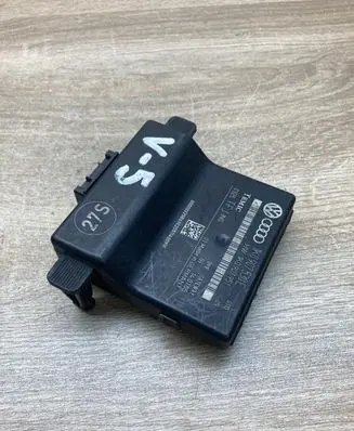 Volkswagen Golf Plus Gateway control module 1K0907530E 1K0907951