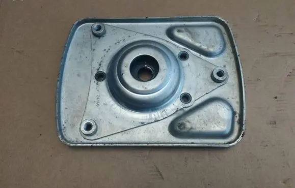 Coil spring mount