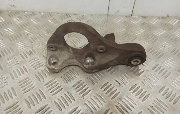 Volvo V40 Driveshaft support bearing bracket 31401993