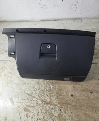 Volvo V50 Glove box 39871860