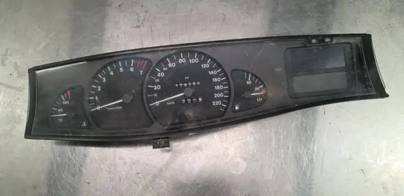Opel Zafira B Speedometer (instrument cluster) 90564481PA 81117876 7181199
