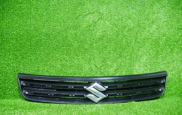Suzuki Swift II Front bumper upper radiator grill 7174173K10