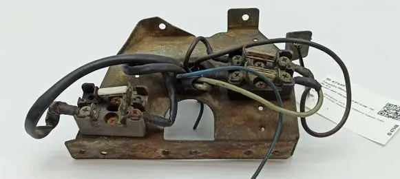 Mercedes-Benz 250 280 C CE W114 Fuse module