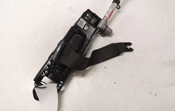 Volvo S40 Front seatbelt 3050511428 6012243