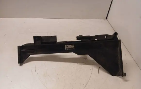 BMW 1 E81 E87 Radiator mount bracket 3400018