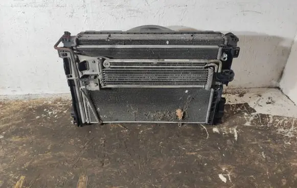 Mercedes-Benz E W212 Radiator set A2045000293