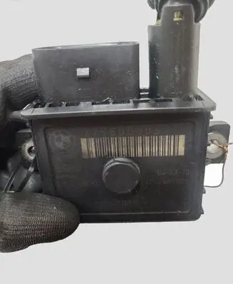 BMW 3 E90 E91 Glow plug pre-heat relay 779800006