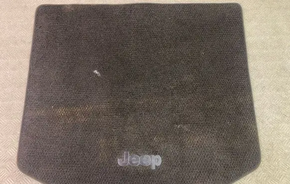 Trunk/boot mat liner