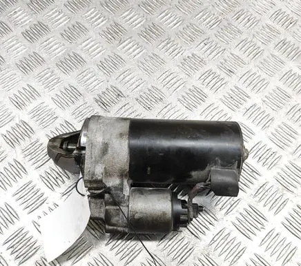 Mercedes-Benz Vito Viano W447 Starter motor A6519064300 0001139085