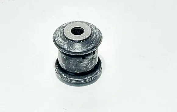 Audi A3 S3 A3 Sportback 8P Front wishbone bush 1k0407182 18210